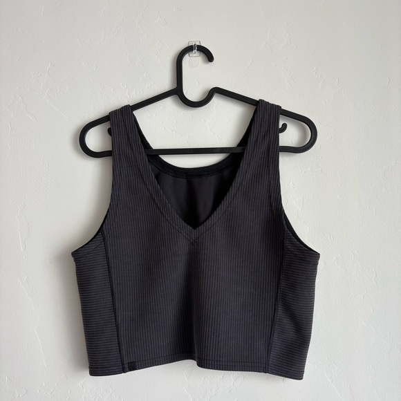Lululemon Ribbed Softstreme Cropped Tank Top black grey
Size 10 - Picture 7 of 9